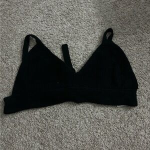 Super cropped black top